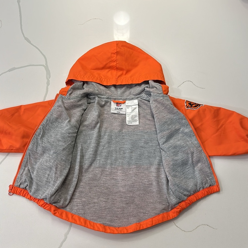 NFL Chicago bears hooded jacket windbreaker size 18 months orange navy blue 🐻🏈 - Picture 5 of 7